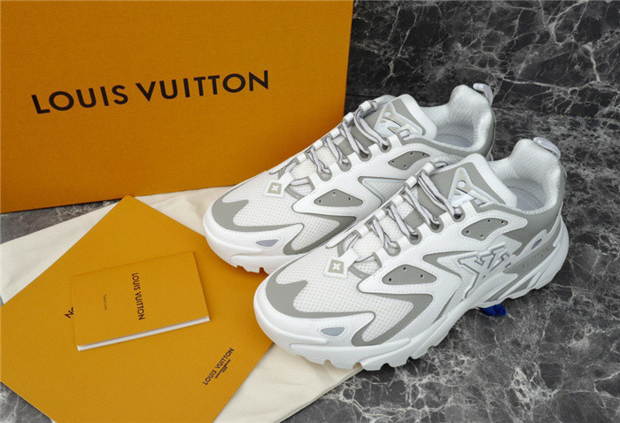 LV SNEAKER LV-000266