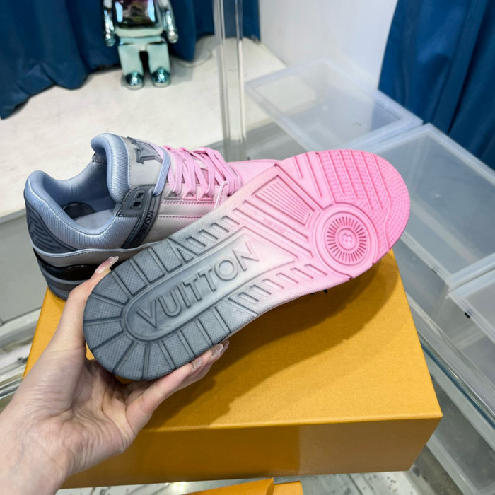 LV SNEAKER LV-000477