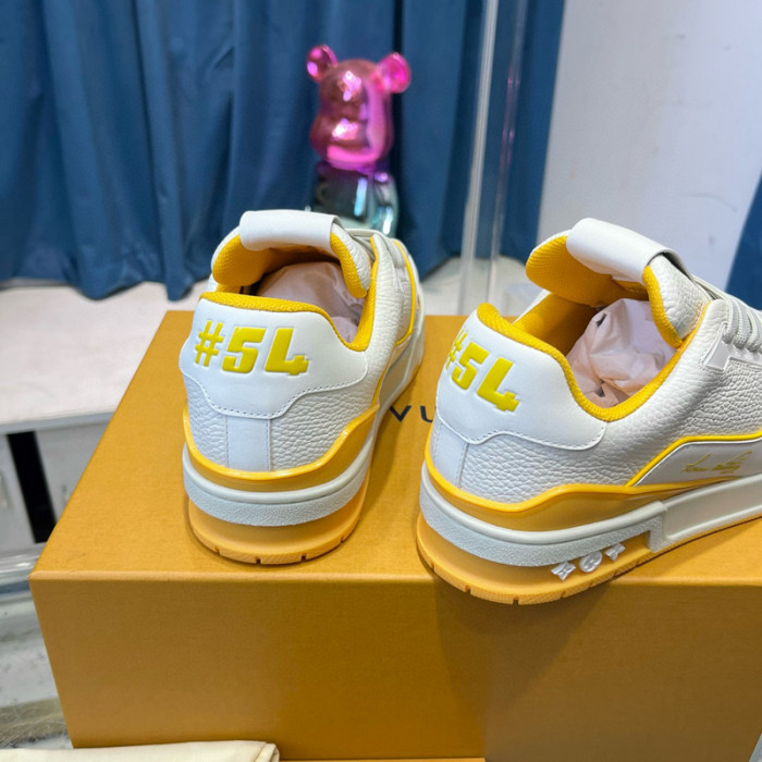 LV SNEAKER LV-000501