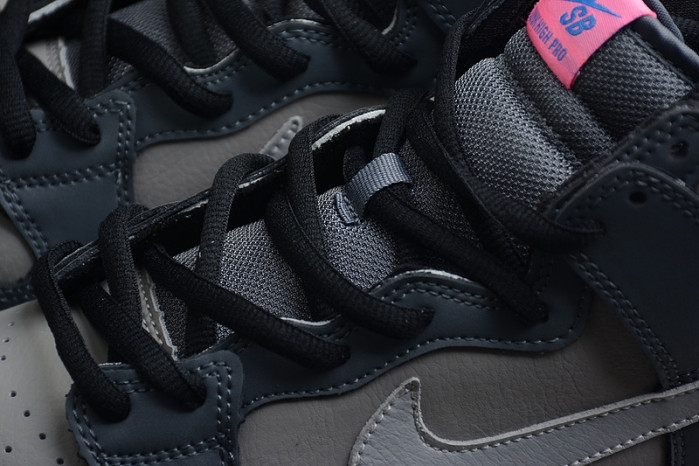 Nike SB Dunk High “Medium Grey” DJ9800-001