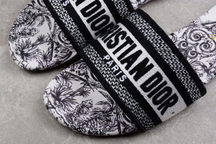 DIO*R SANDALS H00006