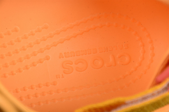 Cr*0*s x salehe bembury c00009