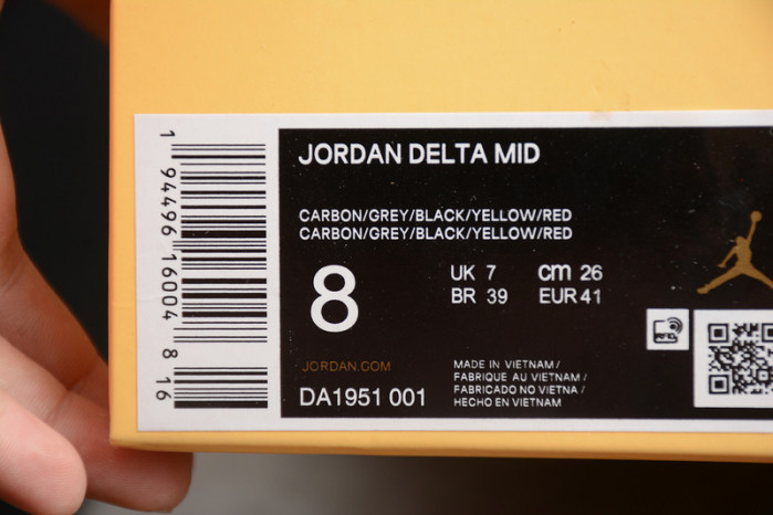 Union Jordan Delta Mid Off Noir DA1951-001