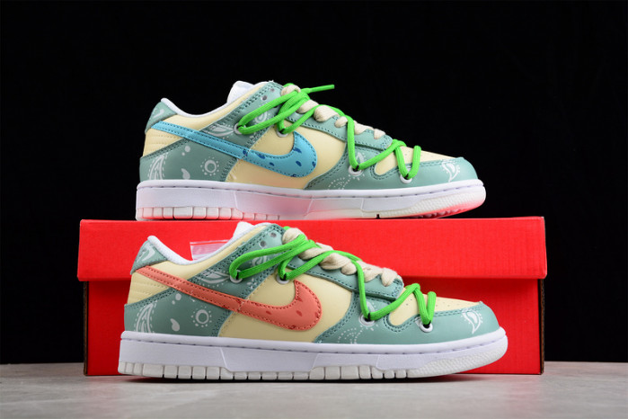 Nike SB Dunk Low DH9765-100