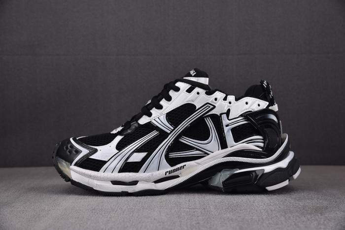 RUNNER SNEAKER RS016