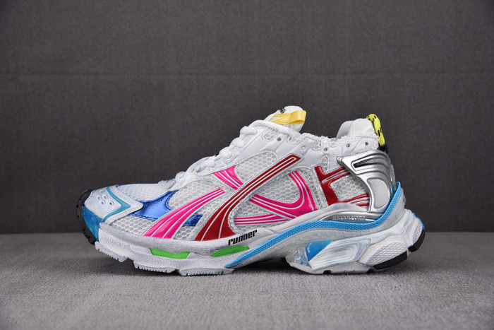 RUNNER SNEAKER RS052