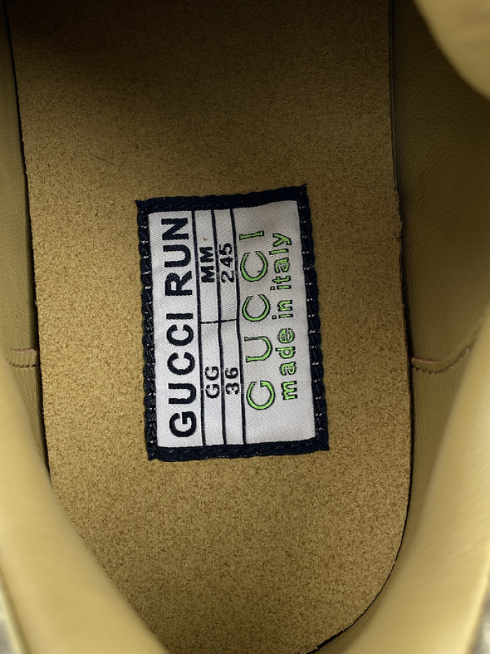 G*u*i* trainer sneaker128