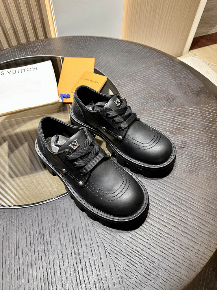 LV BOOTS L000029