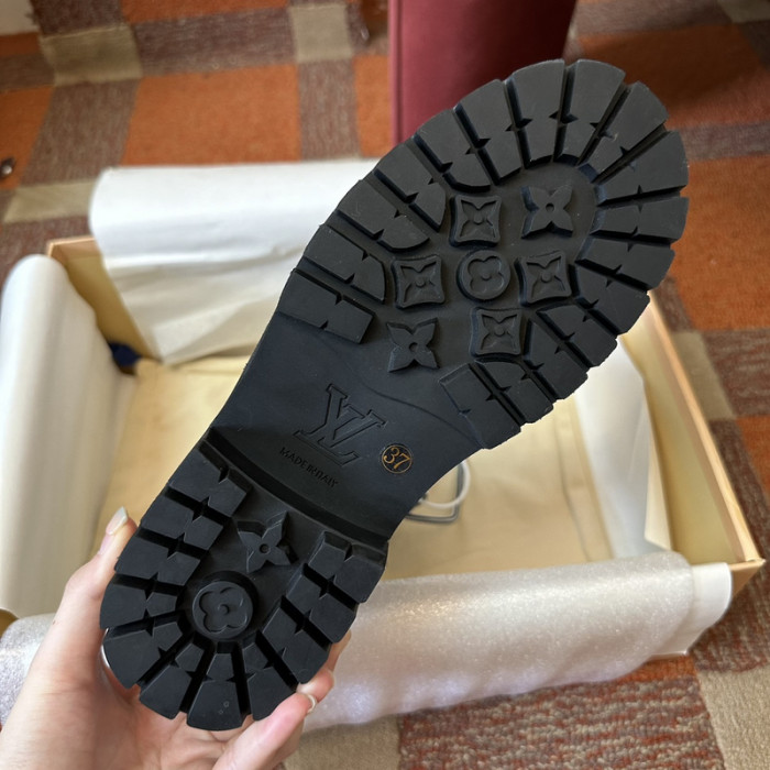 LV BOOTS L000039