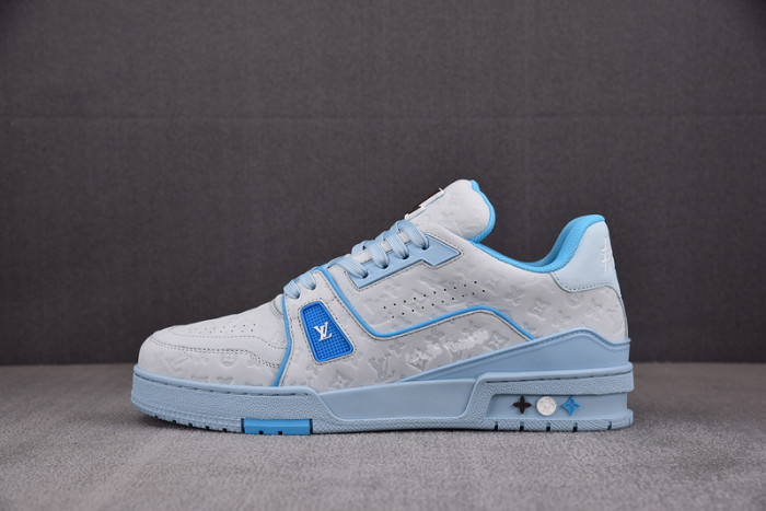 LV TRAINER SNEAKER LV-000597