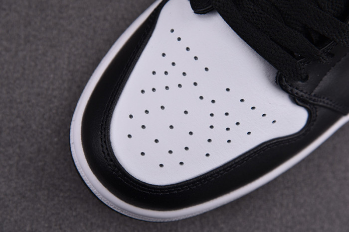 Jordan 1 Low White Toe 553558-063