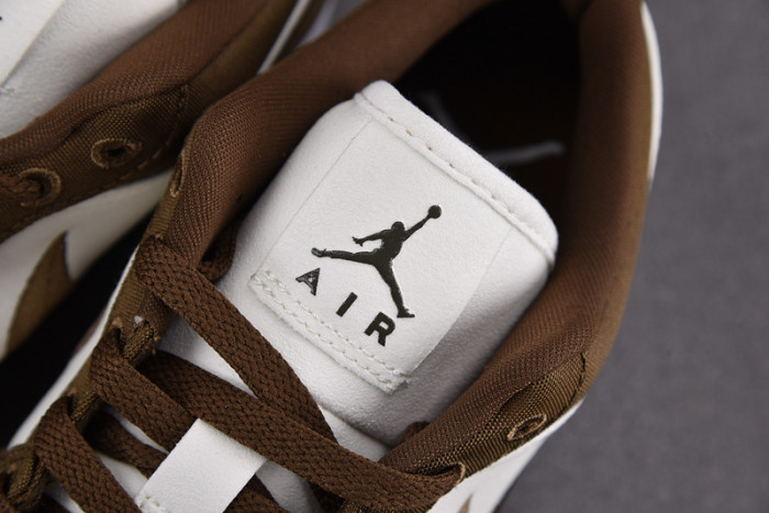 AIR JORDAN 1 LOW SE “LIGHT OLIVE” DV0426-301