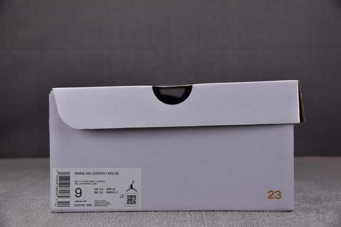 Air Jordan 1 Mid SE 