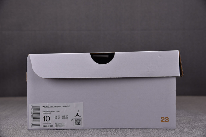Air Jordan 1 Mid SE 