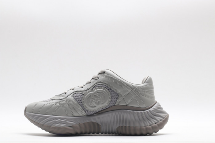 G*u*i* trainer sneaker118