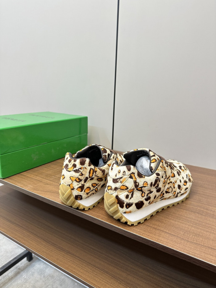 b0tte*a Ven*ta orbit sneaker bv013