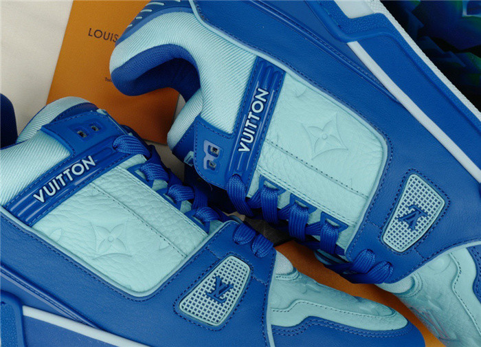 LV SNEAKER LV-000289