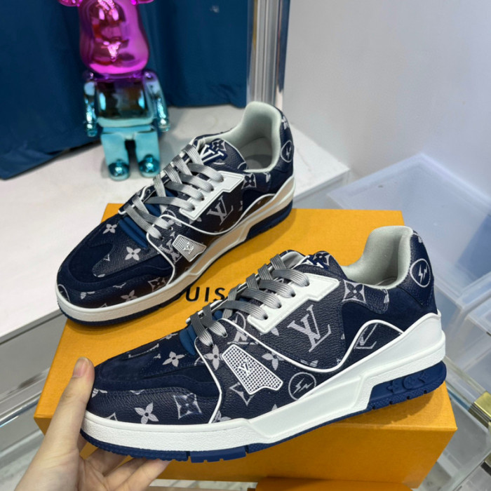 LV SNEAKER LV-000347