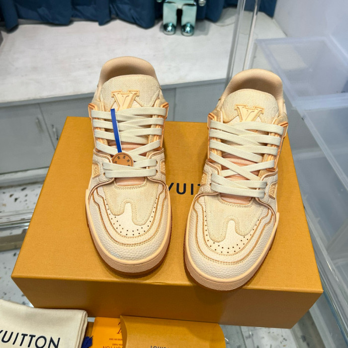 LV SNEAKER LV-000478