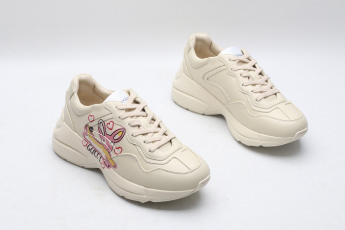G*u*i* trainer sneaker100