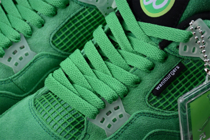 Air Jordan 4 PE