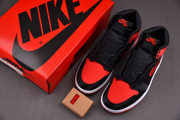 Air Jordan 1 High OG WMNS “Satin Bred” FD4810-061