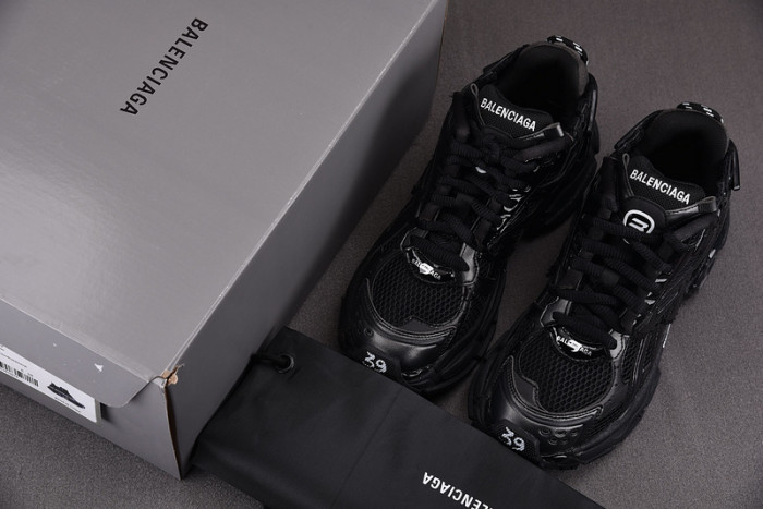 RUNNER SNEAKER RS015