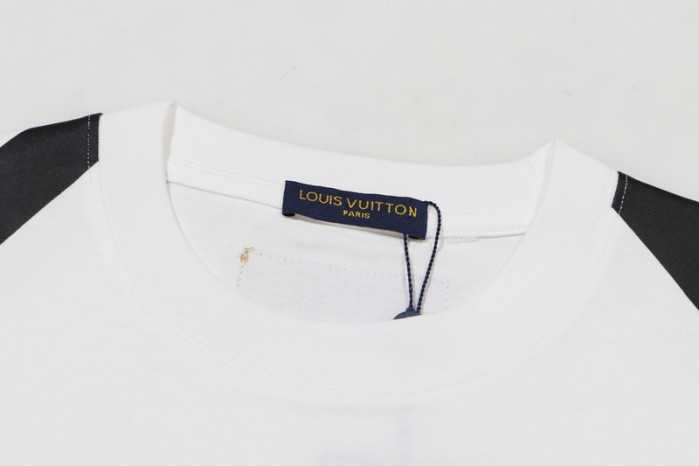 LV CLOTHES V00060