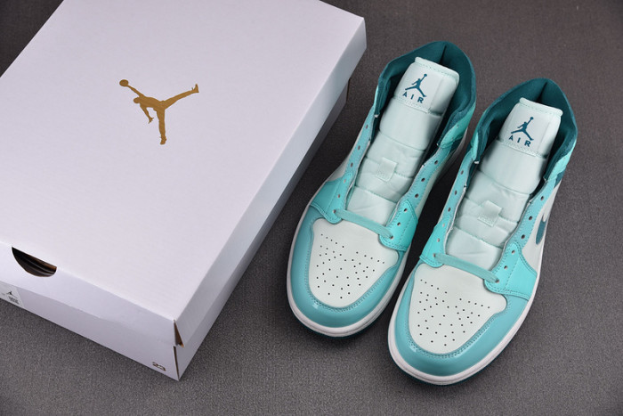 Air Jordan 1 Mid SE 