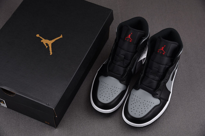 Air Jordan 1 Mid 