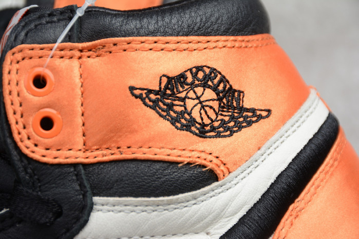 Air Jordan 1 Retro Satin Shattered Backboard AV3725-010
