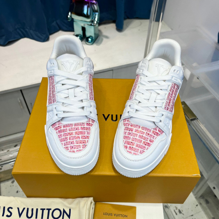 LV SNEAKER LV-000402