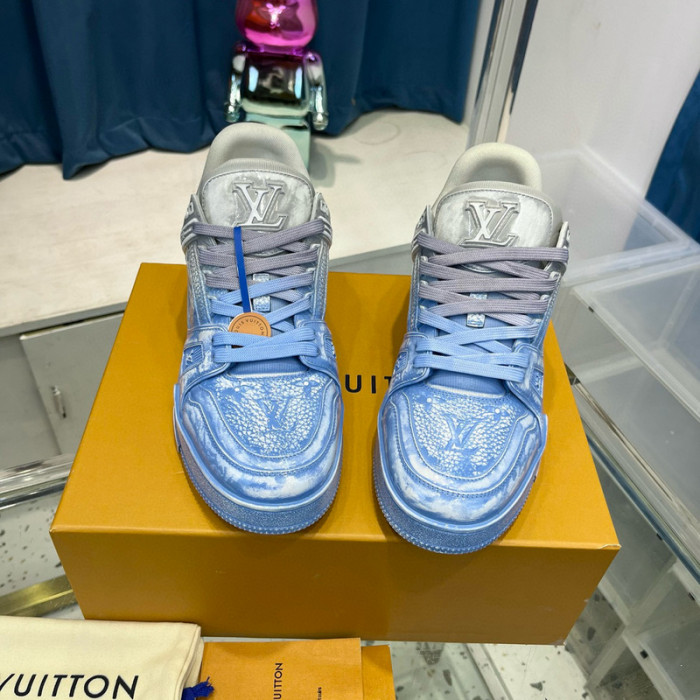 LV SNEAKER LV-000476