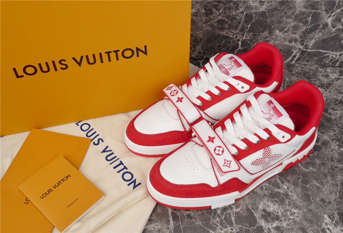 LV SNEAKER LV-000199