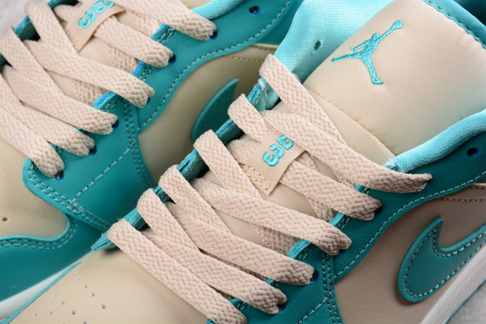 Jordan 1 Low Tropical Teal (W) DC0774-131