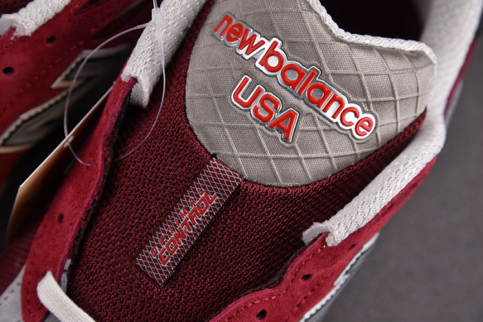 NEW BALANCE SNEAKER NB066