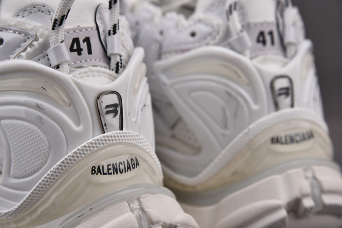 RUNNER SNEAKER RS009