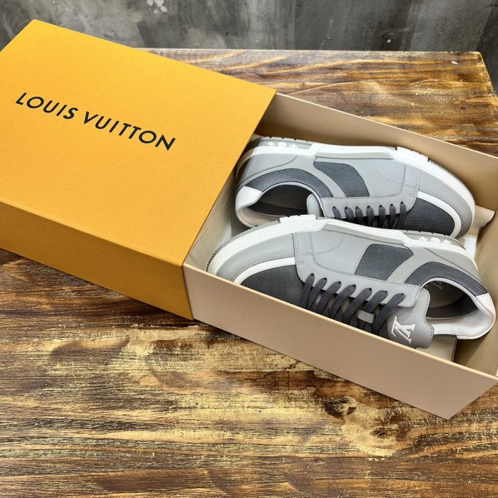 LV SNEAKER LV-000538