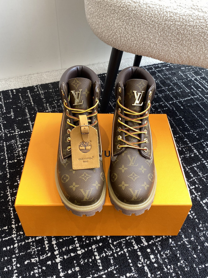 LV BOOTS L000014