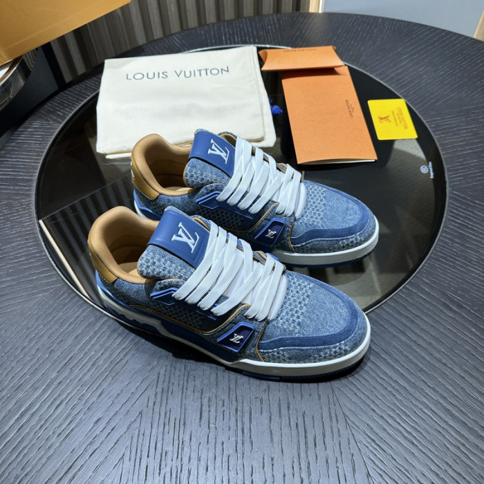 LV TRAINER SNEAKER LV-000572