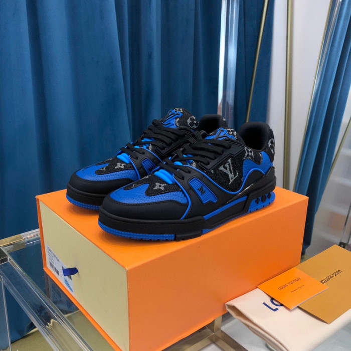 LV SNEAKER LV-000325