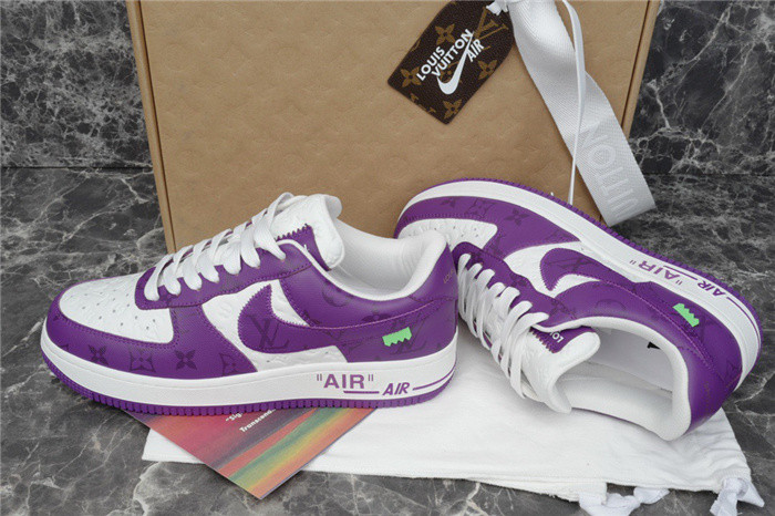 LV SNEAKER LV-000245