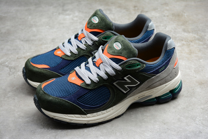 NEW BALANCE SNEAKER 005