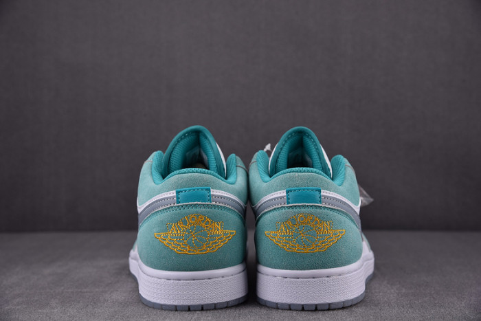Jordan 1 Low SE New Emerald DN3705-301