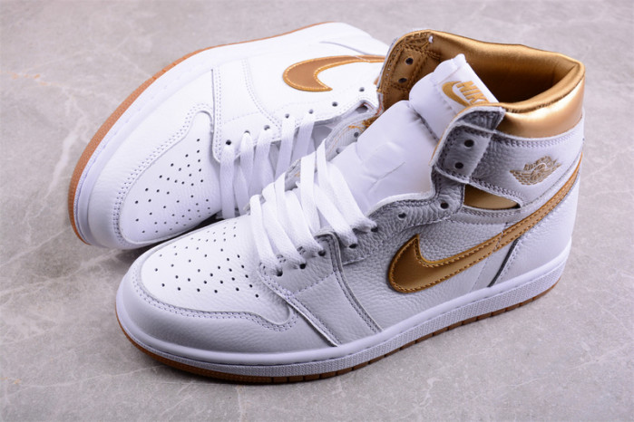 Jordan 1 Retro High OG Metallic Gold (Women