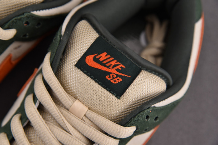 Nike SB Dunk Low Eire 304292-185