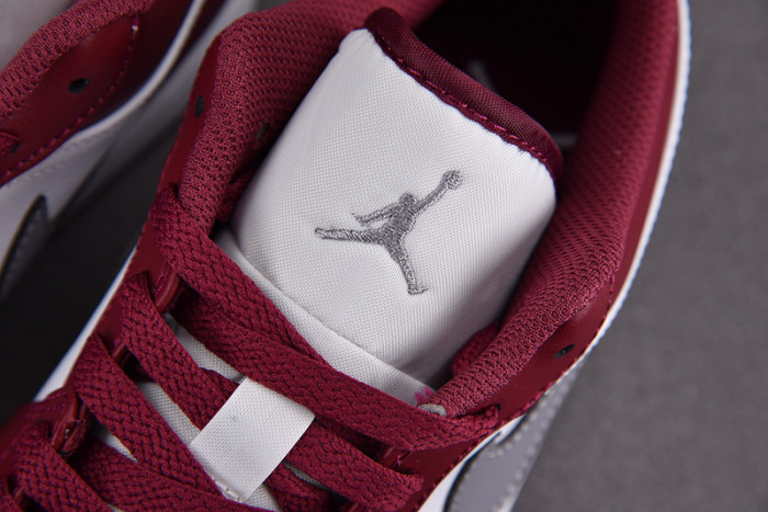 Jordan 1 Low White Bordeaux 553558-615
