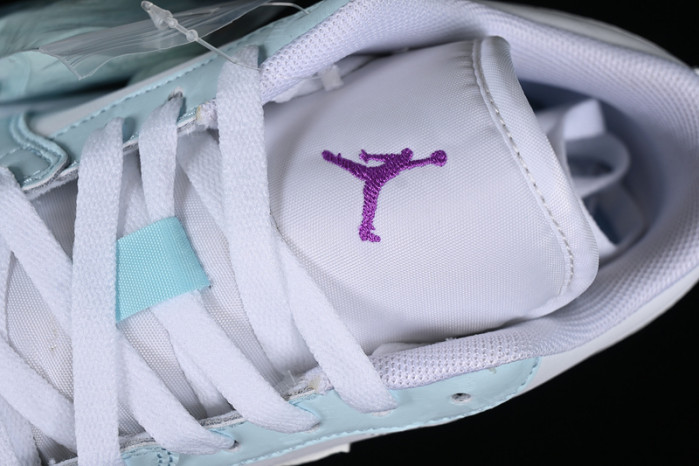 AIR JORDAN 1 LOW SE GS 