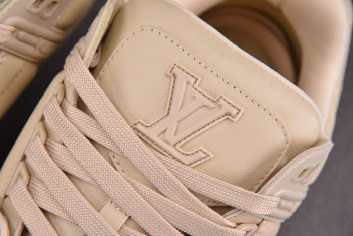 LV TRAINER SNEAKER LV-000594