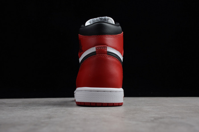AIR JORDAN 1 High OG “Black Toe” white/ black-varsity red 555088-125
